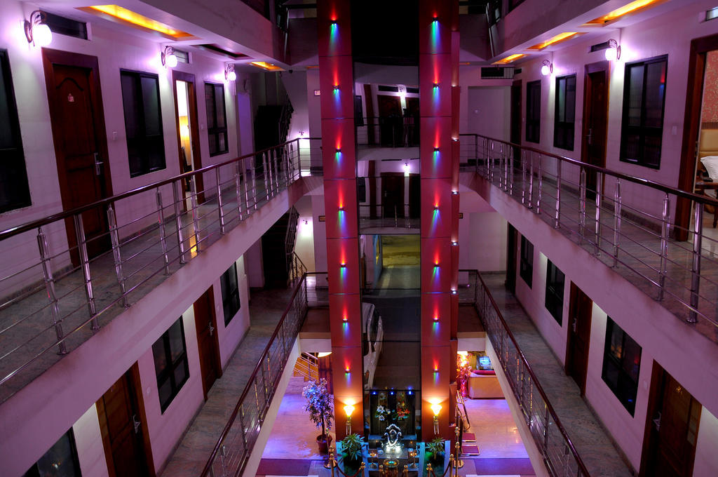 Hotel Kings Kastle Мисор Екстериор снимка